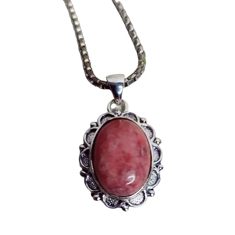 Roman Fashion Jewelry Silver Tone 18in Necklace with Pink Gemstone Pendant Vtg‎